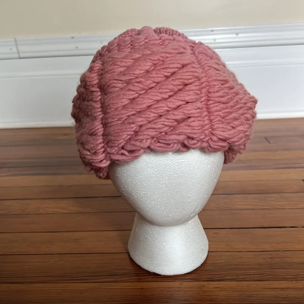 Vintage Winnebago 100% Wool Adorable Pink Winter Hat - OS